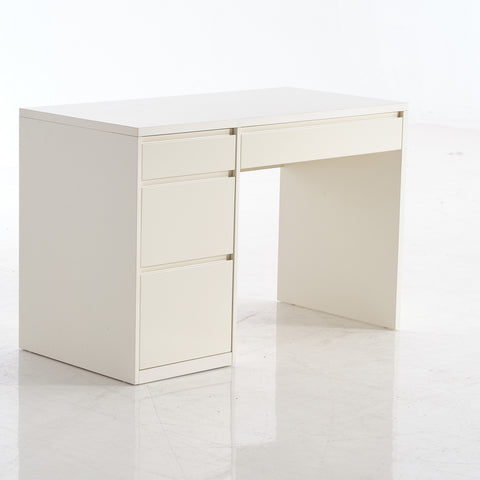 Desk - Asters Maldives