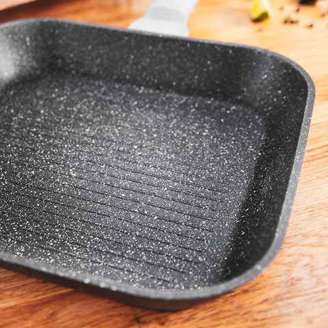 Frying Pan (28 x 28cm) - Asters Maldives