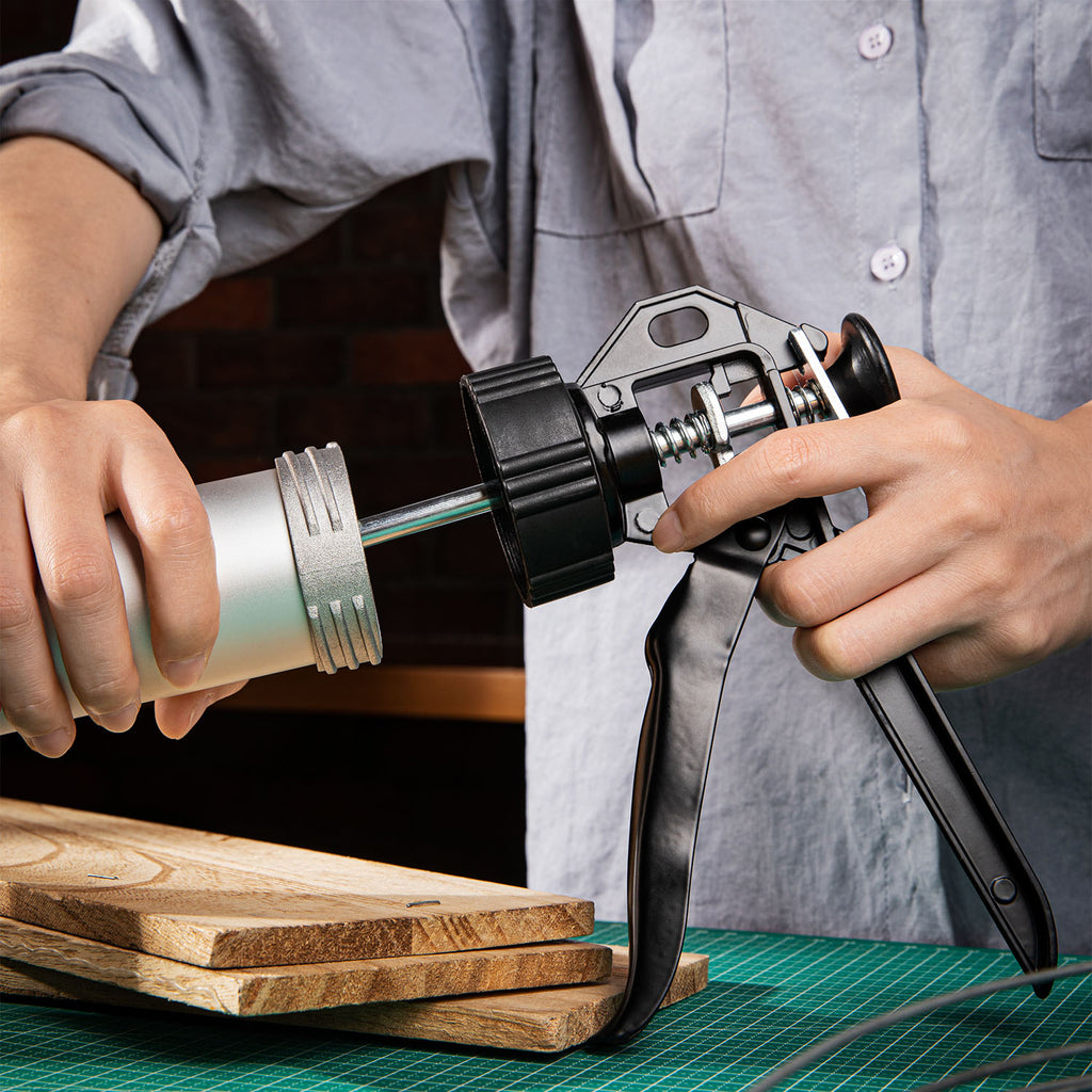 Caulking Gun (15") - Asters Maldives