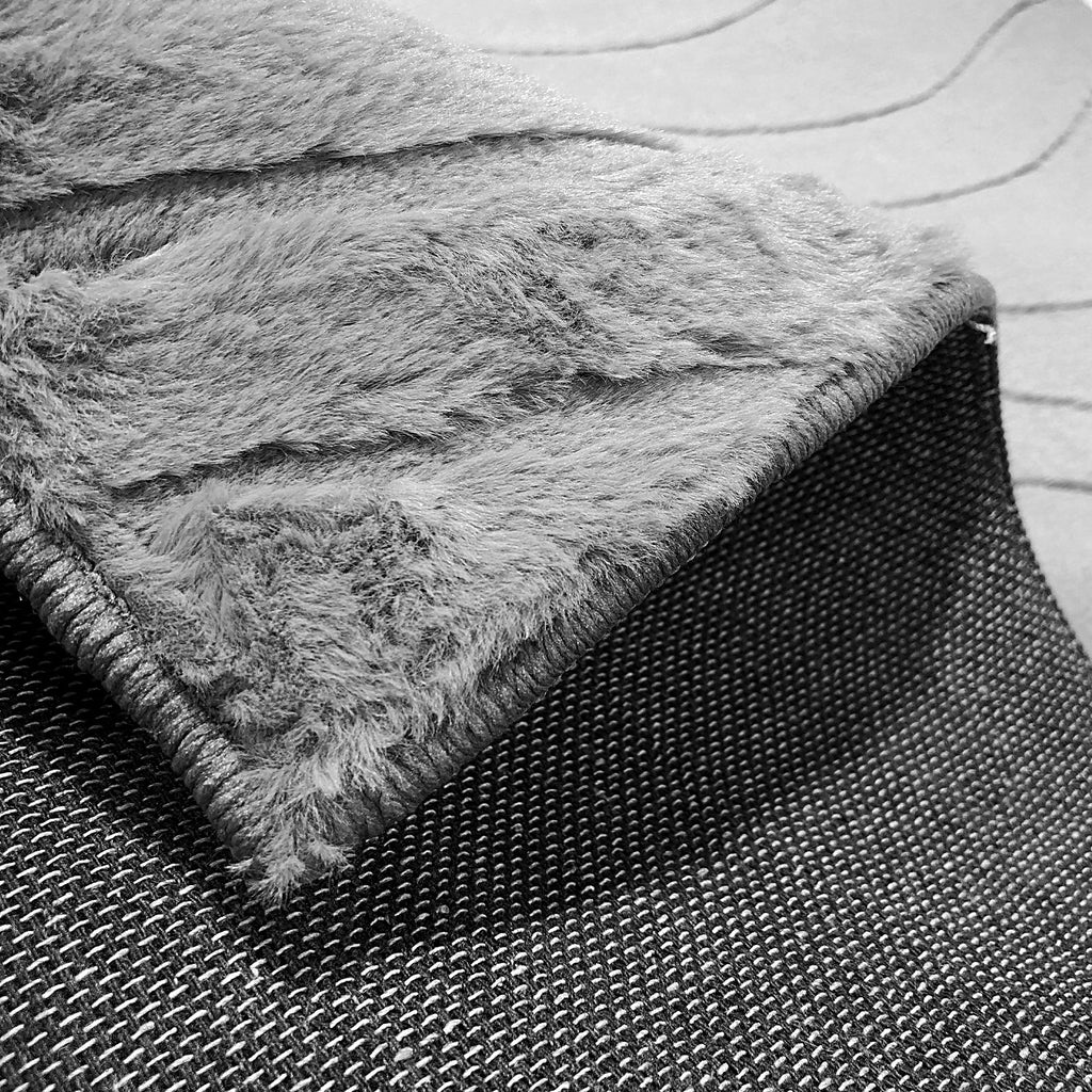 Faux Rabbit Fur Rug (140 x 200cm) - Asters Maldives