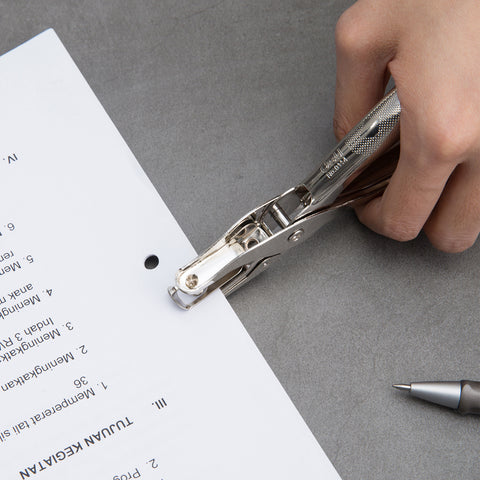 One Hole Puncher