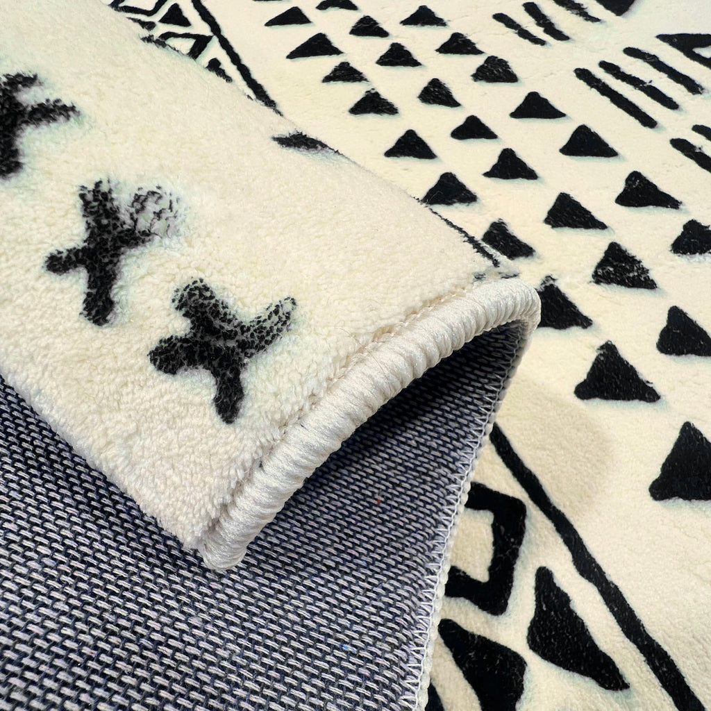 Rug (140 x 200cm) - Asters Maldives