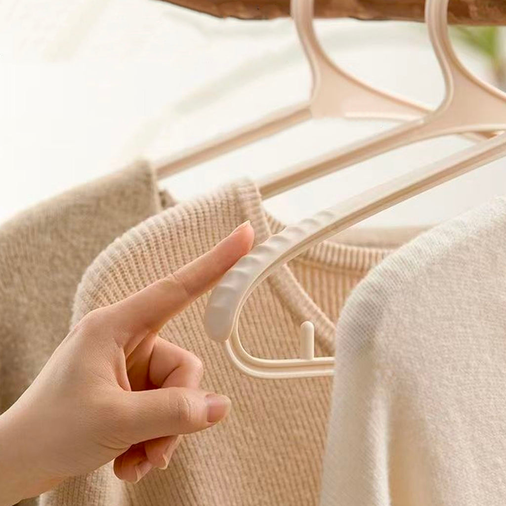 Clothes Hanger (6 PCs) - Asters Maldives