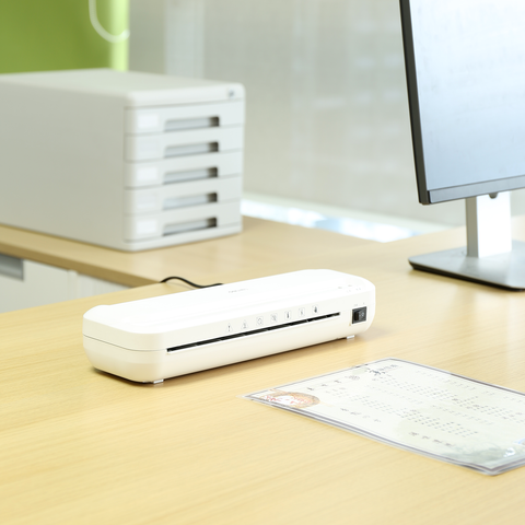 Laminator (A4) - Asters Maldives